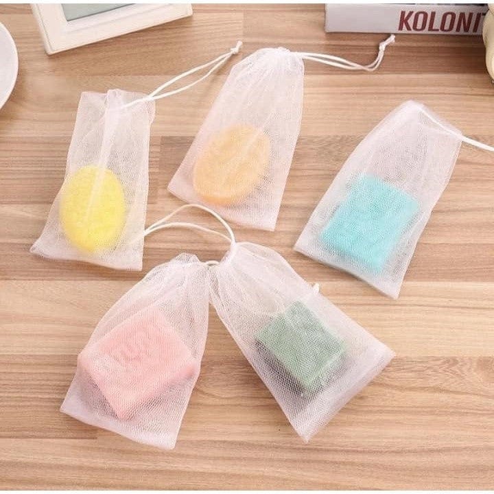 HIGH QUALITY SOAP MESH NET BAG FOR EXFOLIATING & HELPS REMOVE STUBBORN DEAD SKIN (CAN FIT FOR BIG SOAP, 150G) Rosmar Online Shop