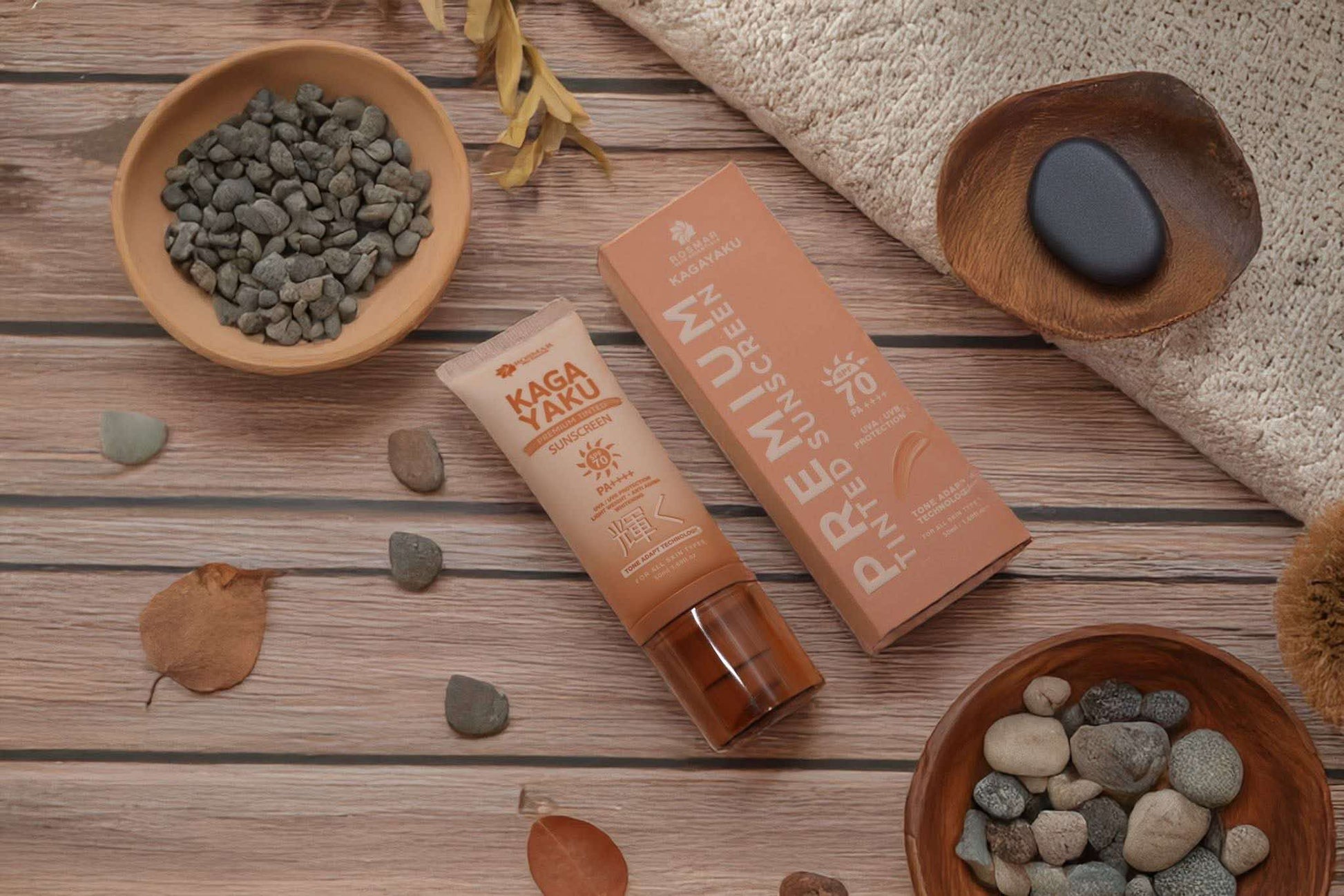 Rosmar Kagayaku Premium Tinted Sunscreen SPF 70 PA ++++ Rosmar Online Shop